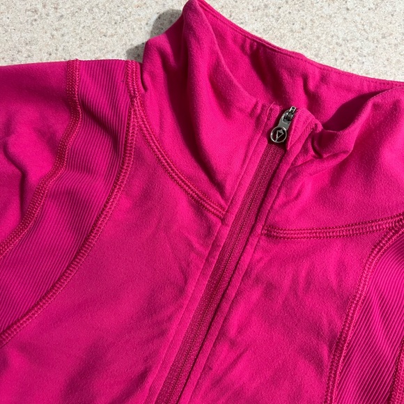 Lululemon IVIVVA half zip - Picture 2 of 5